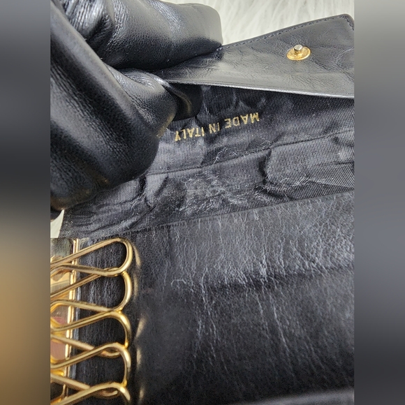 - 💯 % Authentic Vintage Chanel Caviar Black Leather key Ring - Picture 7 of 10